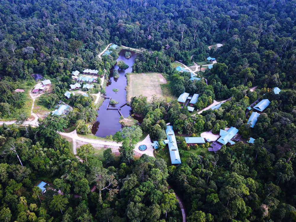 Avian Trail and lagoon at the Studies Centre